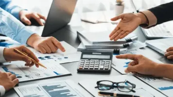 Cómo elaborar un plan de negocio para emprender: guía clara para transformar una idea en un proyecto sólido